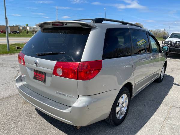 2010 TOYOTA SIENNA SEATS 8 - - by dealer - vehicle for sale in Carlisle, IA – photo 5