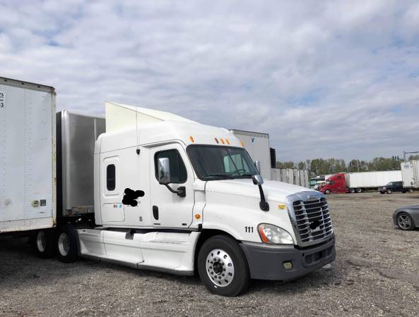 Freightliner Cascadia for sale for sale in Elgin, IL – photo 11