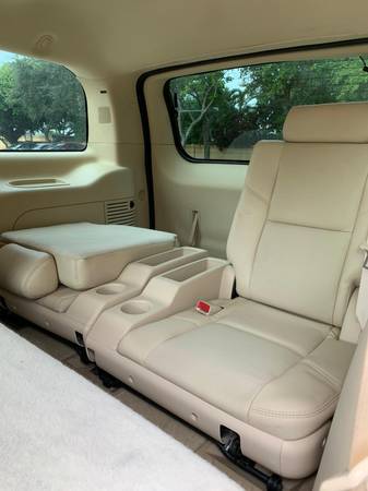 CADILLAC ESCALADE SUV - cars & trucks - by owner - vehicle... for sale in Hollywood, FL – photo 8