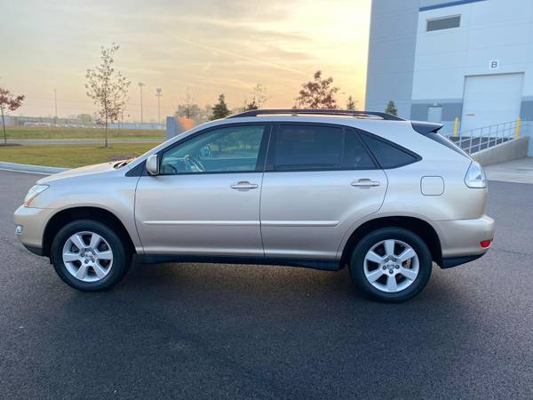2005 Lexus RX330 All wheel Drive CLEAN - cars & trucks - by owner -... for sale in Lake Bluff, IL – photo 8