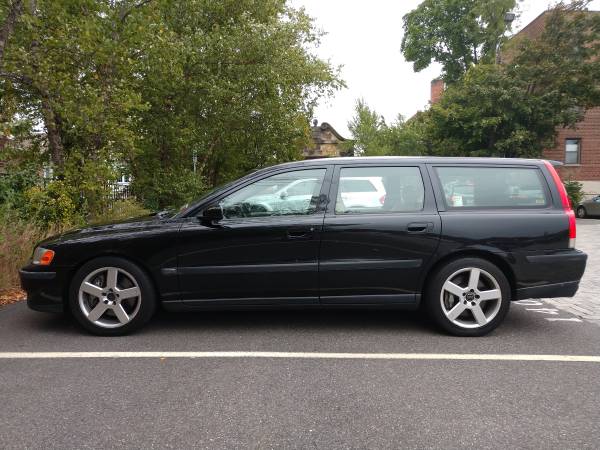 2004 Volvo V70 R Wagon Low Miles for sale in Great Neck, NY – photo 4