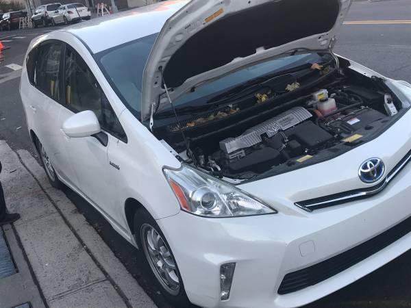 Toyota prius V - cars & trucks - by owner - vehicle automotive sale for sale in Long Island City, NY – photo 12