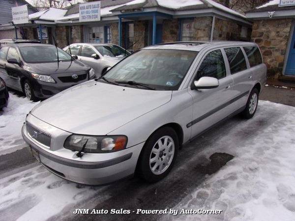 2001 Volvo V70 2 4 Automatic GREAT CARS AT GREAT PRICES! - cars & for sale in Leesburg, District Of Columbia – photo 3