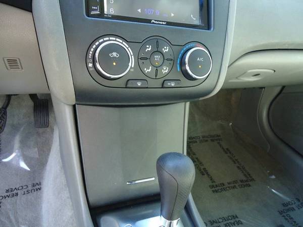 2010 Nissan Altima 2.5 4dr Sedan for sale in Englewood, FL – photo 12