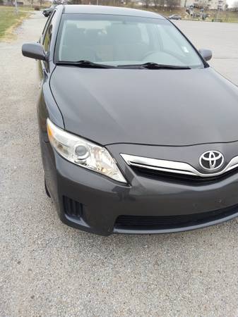 2010 Toyota Camry Hybrid $4300, 216000 miles - cars & trucks - by... for sale in Omaha, NE – photo 2