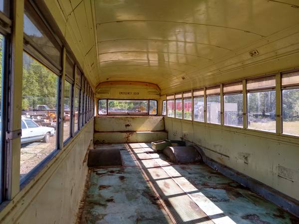 Former Jesuit High School 1968 Wayne international School bus - cars for sale in Jacksonville, OR – photo 8