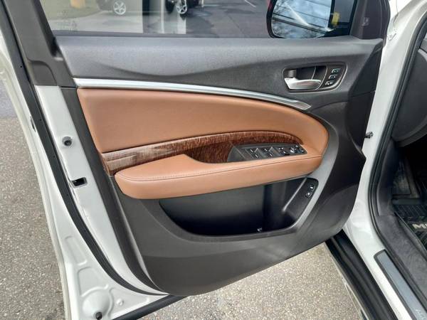 An Impressive 2017 Acura MDX with only 43, 933 Miles-Hartford - cars for sale in South Windsor, CT – photo 9