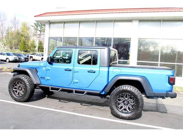 2020 Jeep Gladiator SPORT ONE OF A KIND MUST SEE ONLY 8, 840 MILES for sale in Salem, ME – photo 11