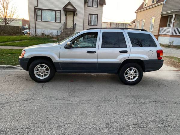 2004 Jeep Grand Cherokee Laredo 4dr 4WD SUV - cars & trucks - by... for sale in Maywood, IL – photo 4