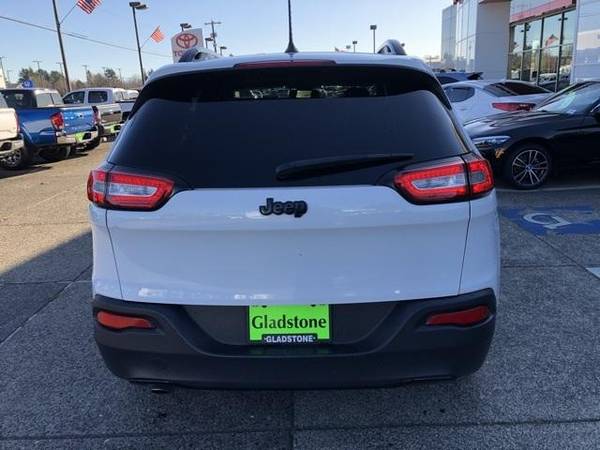 2017 Jeep Cherokee Sport CALL/TEXT - cars & trucks - by dealer -... for sale in Gladstone, OR – photo 4