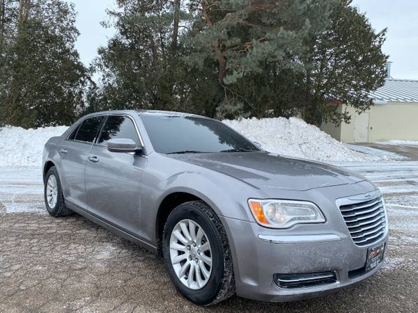 2014 Chrysler 300 4dr Sdn RWD - - by dealer - vehicle for sale in Portage, WI – photo 8