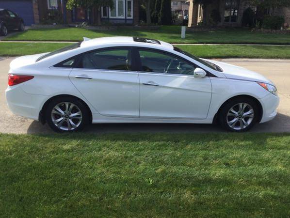 2013 Hyundai Sonata Limited - Clean Car with Clean Title for sale in Macomb, MI – photo 3