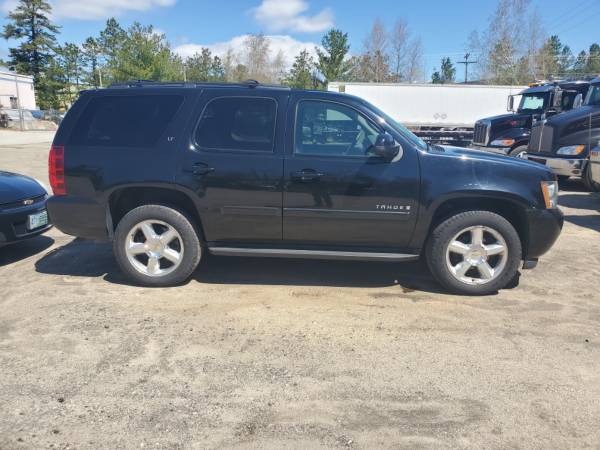 CLEAN 2 owner chevy tahoe for sale in Amherst, NH – photo 5