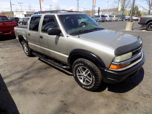 2003 Chevrolet Chevy S-10 Crew Cab 123 WB 4WD LS for sale in Norton, OH – photo 3