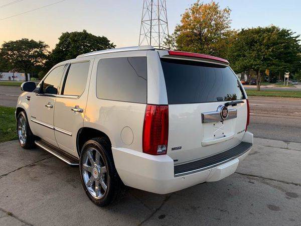 2009 Cadillac Escalade Base AWD 4dr SUV w/V8 Ultra Luxury Collection... for sale in Detroit, MI – photo 7