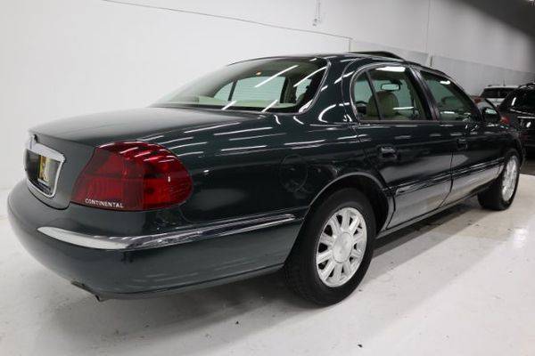 2002 Lincoln Continental Luxury Appearance for sale in CHANTILLY, District Of Columbia – photo 2