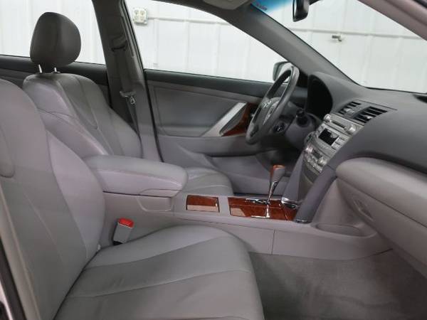 2011 Toyota Camry XLE Leather Heated Seats for sale in Caledonia, MI – photo 17