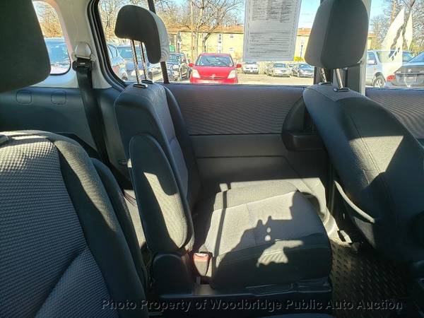 2007 *Mazda* *Mazda5* Silver - cars & trucks - by dealer - vehicle... for sale in Woodbridge, District Of Columbia – photo 12