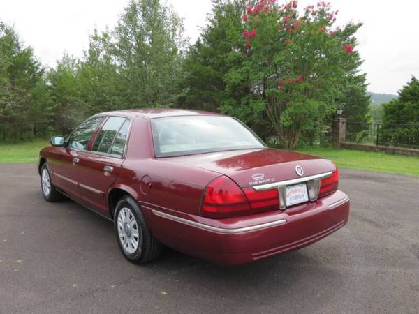 2005 MERCURY GRAND MARQUIS GS - cars & trucks - by dealer - vehicle... for sale in Sevierville, TN – photo 4