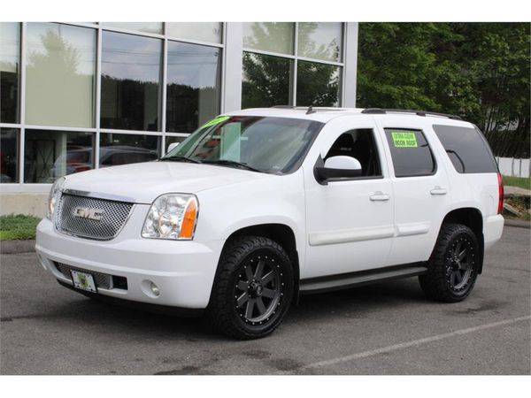 2007 GMC Yukon 4WD SLT FULLY LOADED WITH SUNROOF !! **FINANCING... for sale in Salem, NH – photo 2