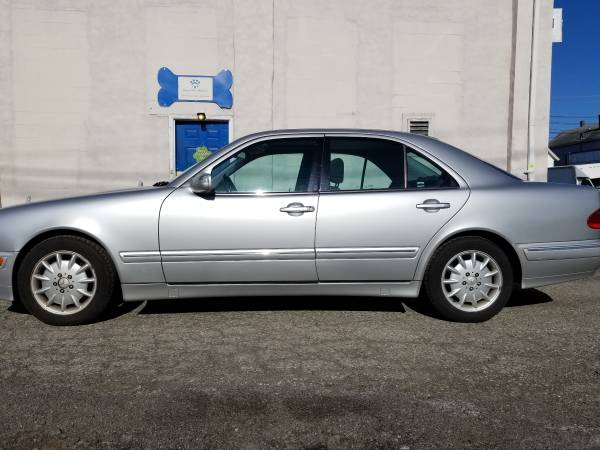 2000 Mercedes E320 only 60,000 miles - cars & trucks - by owner -... for sale in Salem, MA – photo 2
