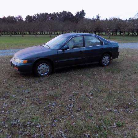 1995 Honda Accord LX - cars & trucks - by owner - vehicle automotive... for sale in Mechanicsville, VA – photo 4
