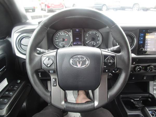 2016 TOYOTA TACOMA TRD DOUBLE CAB - CLEAN CAR FAX - NAVIGATION -CAMERA for sale in Scranton, PA – photo 5