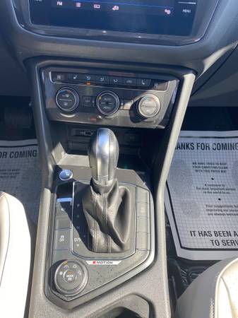 2018 VW TIGUAN SE 4X4 - - by dealer for sale in south burlington, VT – photo 16
