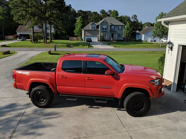 2017 Toyota Tacoma Sport Lifted Fully Loaded for sale in Hubert, NC – photo 2