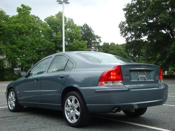 2005 Volvo S60 2.5T AWD /Super Clean/Clean Carfax/Loaded/107k - cars... for sale in Ashland , MA – photo 4