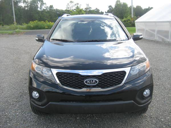 2011 Kia Sorento EX 4WD SUV, Only 102K, Clean! for sale in ENDICOTT, NY – photo 2