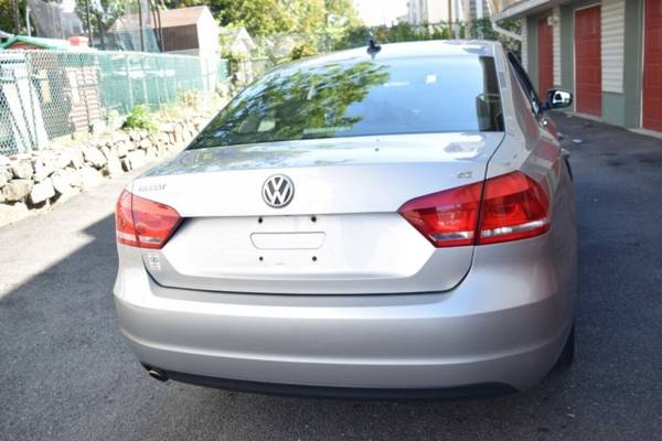 *2013* *Volkswagen* *Passat* *SE PZEV 4dr Sedan 6A* - cars & trucks... for sale in Paterson, PA – photo 18
