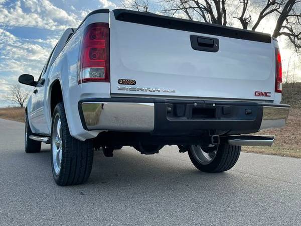 2013 GMC Sierra 1500 Crew Cab - Financing Available! - cars & trucks... for sale in Junction City, NE – photo 9