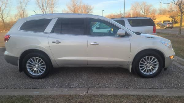 2011 Buick Enclave CXL AWD for sale - cars & trucks - by owner -... for sale in Saint Paul, MN – photo 4