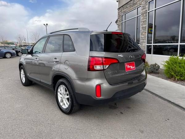2015 Kia Sorento - - by dealer - vehicle automotive for sale in Grand Junction, CO – photo 3