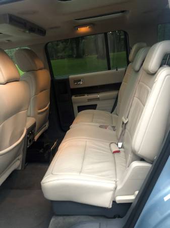 2009 Ford Flex SEL A MUST SEE!!FINANCING AVAILABLE!! for sale in Rock Island, IA – photo 17