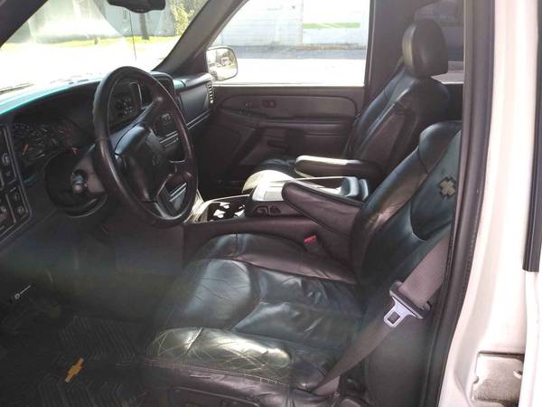2002 Chevy Avalanche for sale in Indianapolis, IN – photo 9