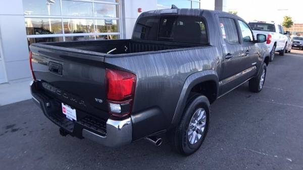 2018 Toyota Tacoma RWD Crew Cab Pickup SR5 Double Cab 5' Bed V6 4x2 AT for sale in Redding, CA – photo 5