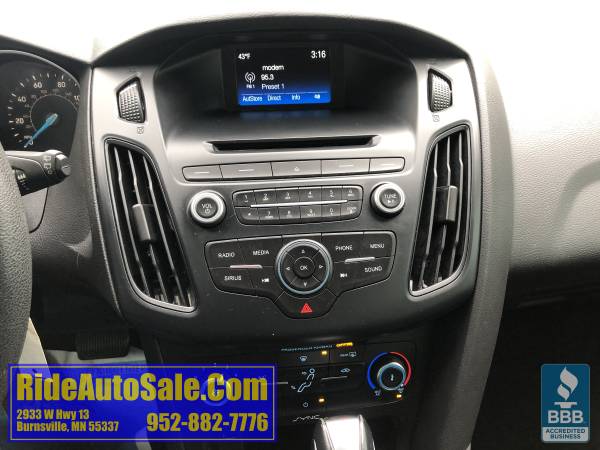 2016 Ford Focus SE 5 door hatchback 2.0 4cyl AUTO financing options!!! for sale in Burnsville, MN – photo 19