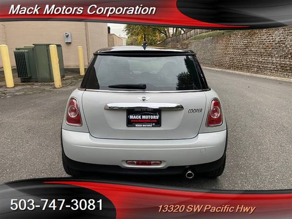 2013 Mini Cooper 1-Owner Only 29k Miles 6-SPEED **Panoramic Roof** -... for sale in Tigard, OR – photo 10