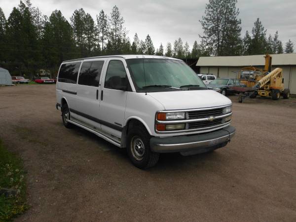 2000 Chevrolet 12 passenger Van - - by dealer for sale in polson, MT – photo 2