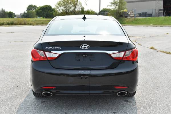 2013 Hyundai Sonata SE ***47K MILES ONLY*** - cars & trucks - by... for sale in Omaha, IA – photo 11