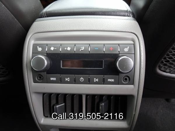 2011 Cadillac SRX AWD Premium - - by dealer - vehicle for sale in Waterloo, IA – photo 23