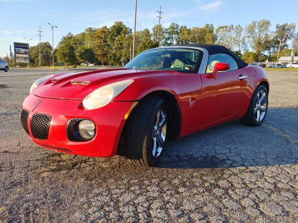 Pontiac Solstice Convertible Red Manual 5 Speed! 52k miles! for sale in Fort Wayne, IN – photo 4
