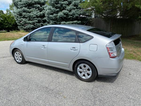 2007 Toyota Prius - cars & trucks - by dealer - vehicle automotive... for sale in dedham, MA – photo 3