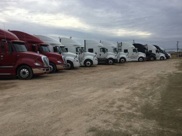 2012 International Prostar Eagle semi trucks sleeper cabs camiones for sale in Lubbock, TX – photo 8