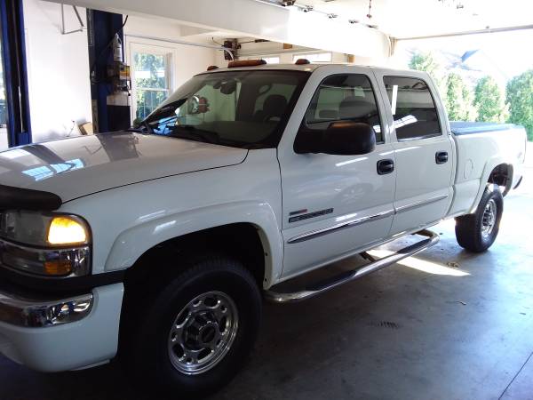 2005 crew cab 2500 duramax - cars & trucks - by owner - vehicle... for sale in Poquonock, CT