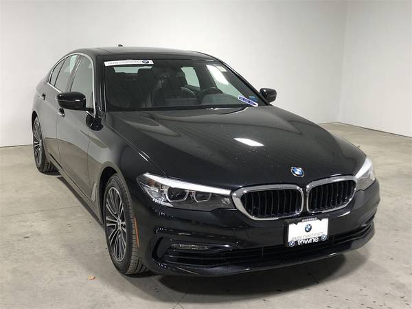 2018 BMW 5 Series 530i xDrive - - by dealer - vehicle for sale in Buffalo, NY – photo 11