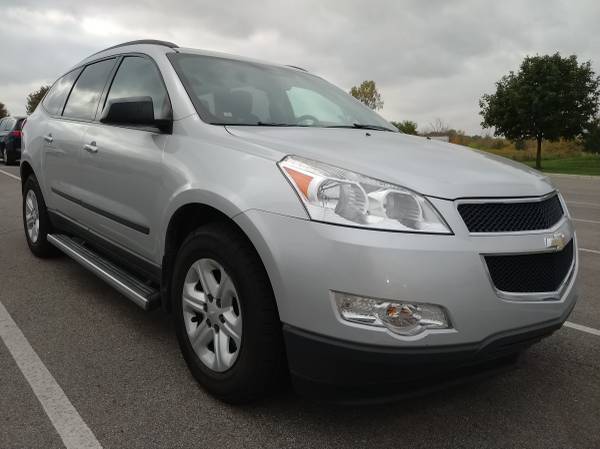 2011 Chevrolet Traverse FOR SALE - cars & trucks - by owner -... for sale in Lansing, MI – photo 21