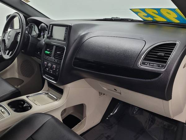 2019 Dodge Grand Caravan SXT- remote start, back up Camera! - cars &... for sale in Silvis, IA – photo 19